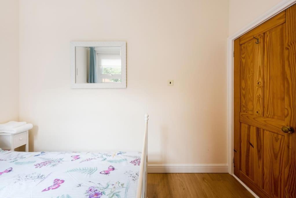Bikki Apartments - 2 Bedroom ฮาร์โรว์ ภายนอก รูปภาพ